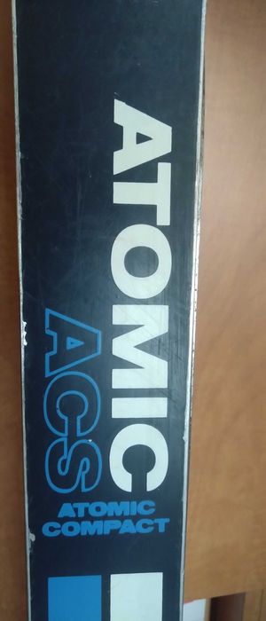Ски Atomic със щеки
