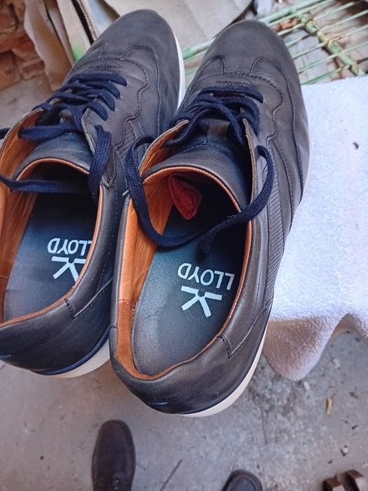 Vând LLOYD, pantofi sport cu șiret, culoare gri șobolan închis, măs 46