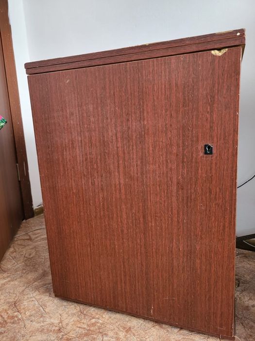 Продам швейную машинку