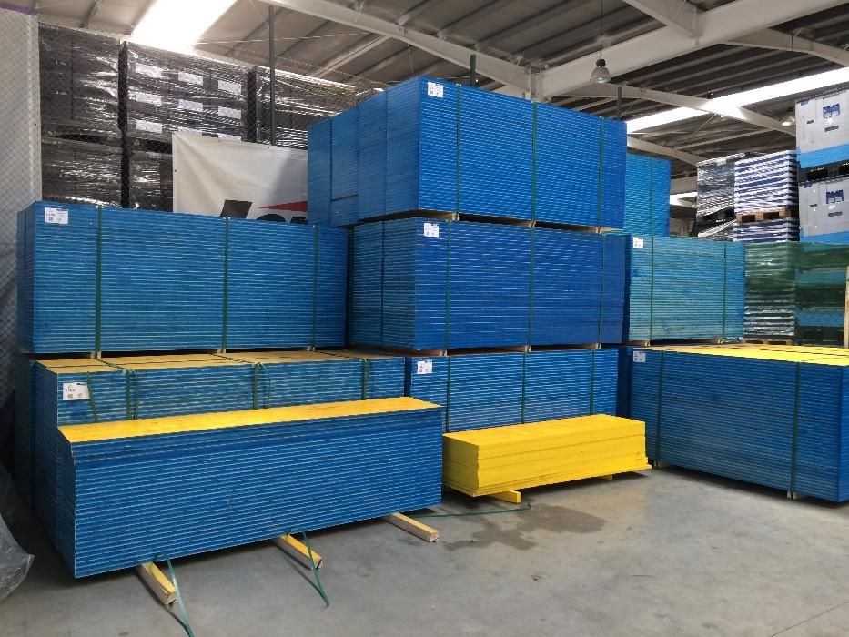 Cofraje doka LANA 27 mm IRU-PU (cu cant protejat vopsea acrilica)