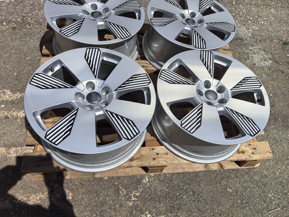 19 цола 5 х 112 мм Ауди E Трон - 8,5 Инча / ЕТ 36