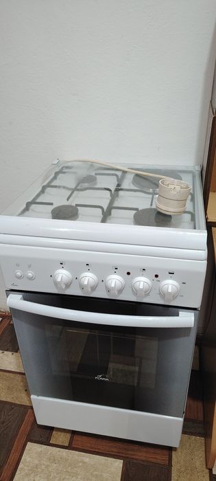 Продам газовую плиту