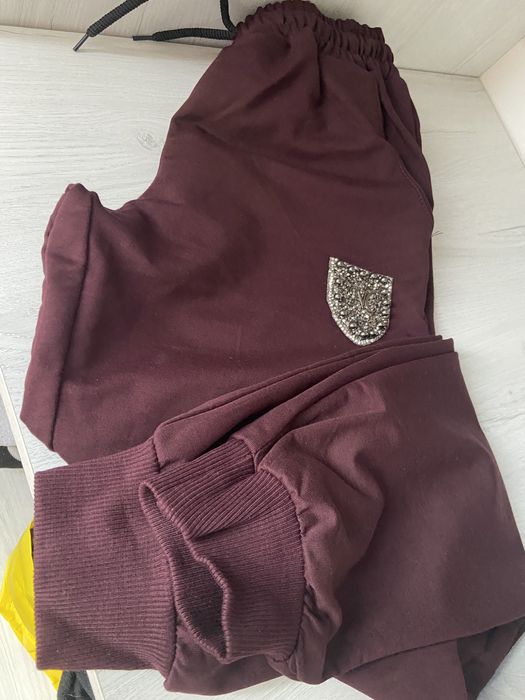 Спортивные штаны