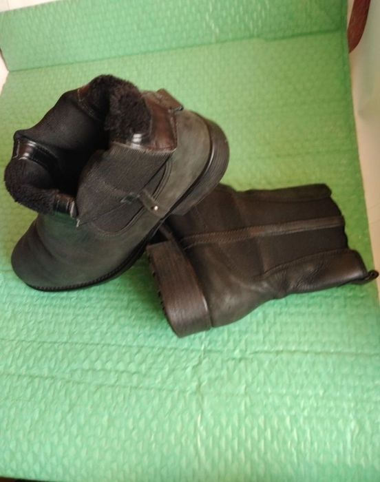 Cizme barbati din piele naturala 100%, imblanite, foarte comode, calduroase si foarte flexibile.