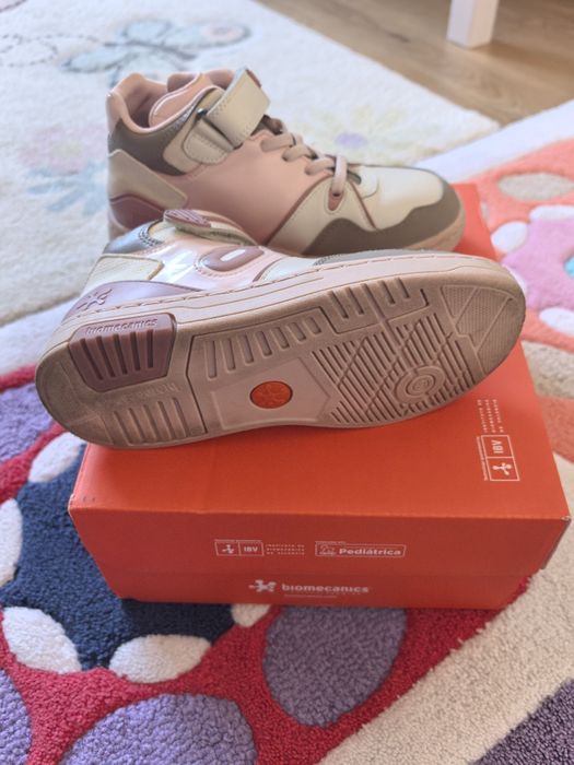 Обувки за момиче Biomecanics 30 номер