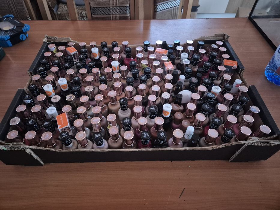 Blugi dama ,Arizona germ, vesta groasa bershka