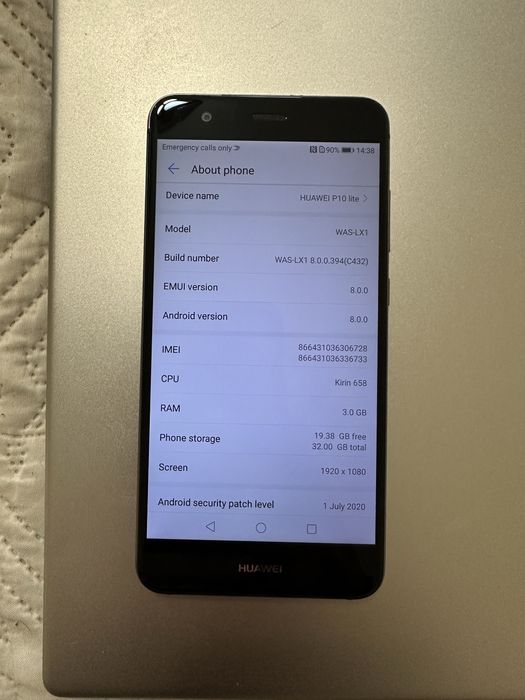Huawei P10 Lite, 3 GB RAM, 32 GB memorie internă.