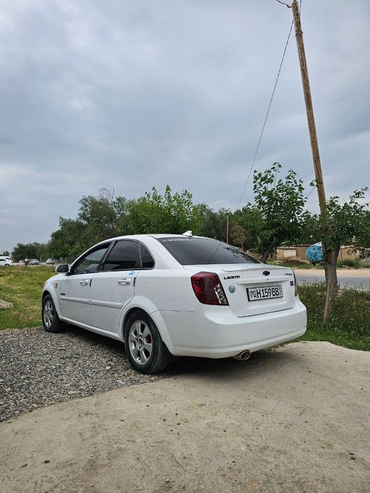 Holati alo Lacetti 1.8