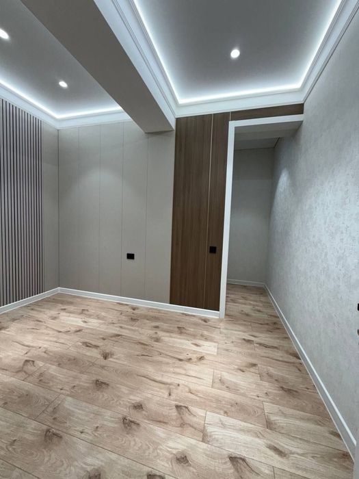 Продается квартира новострой юнусабад 4/4/10