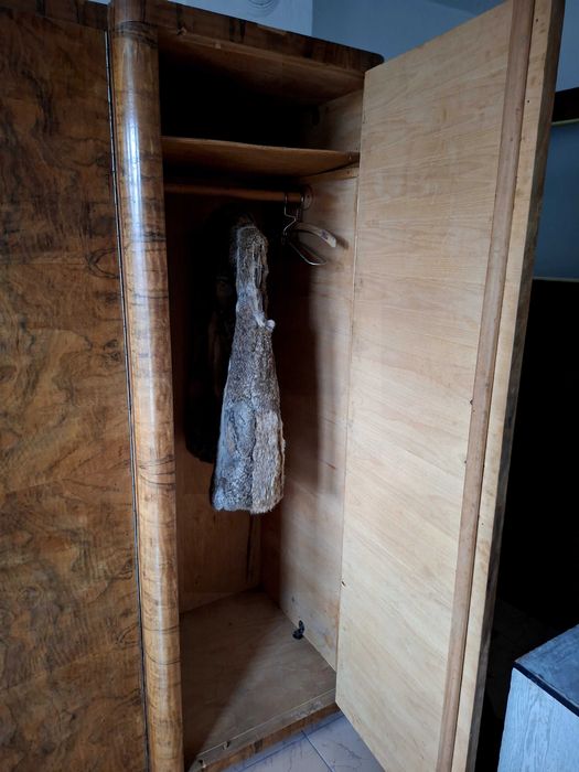 Старинен четирикрилен гардероб ,  комплект с тоалетка и огледало