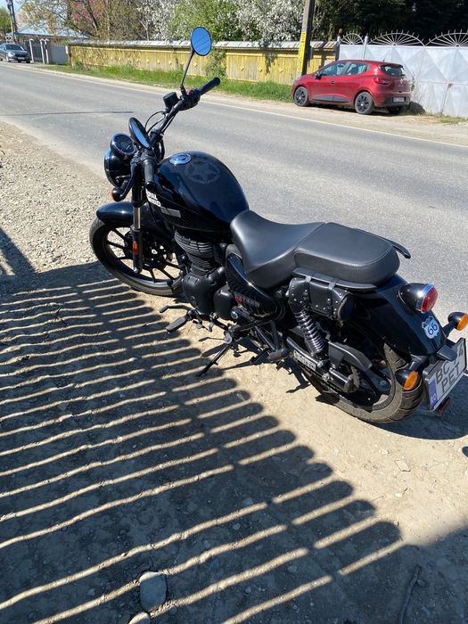 Vând motocicletă Royal Enfield meteor 350