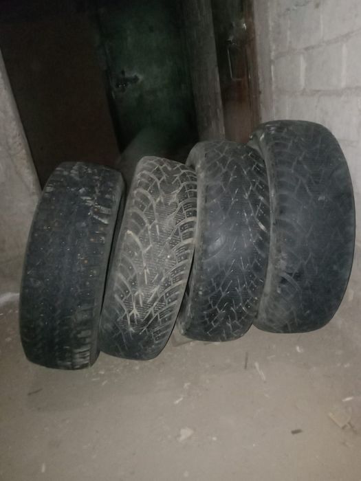 Продам шины зимние 4шт  б,у
