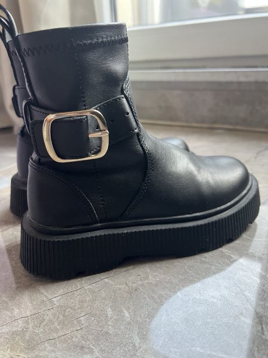 Кожени боти Zara