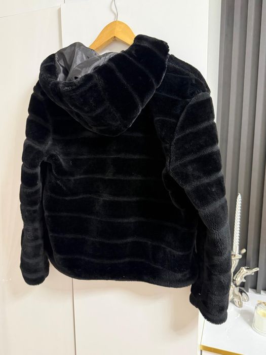 Haina de blana neagra
