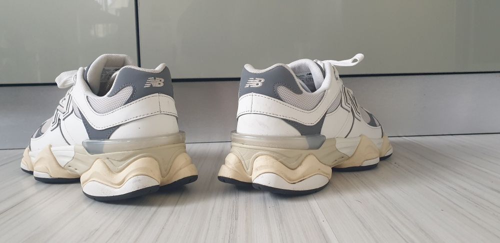 New Balance 9060 MoonRock  40/25см UK 6.5 US 7 ОРИГИНАЛ! Дамски Кецове