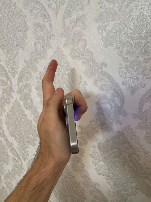 Продам 15 pro 256GB 100%