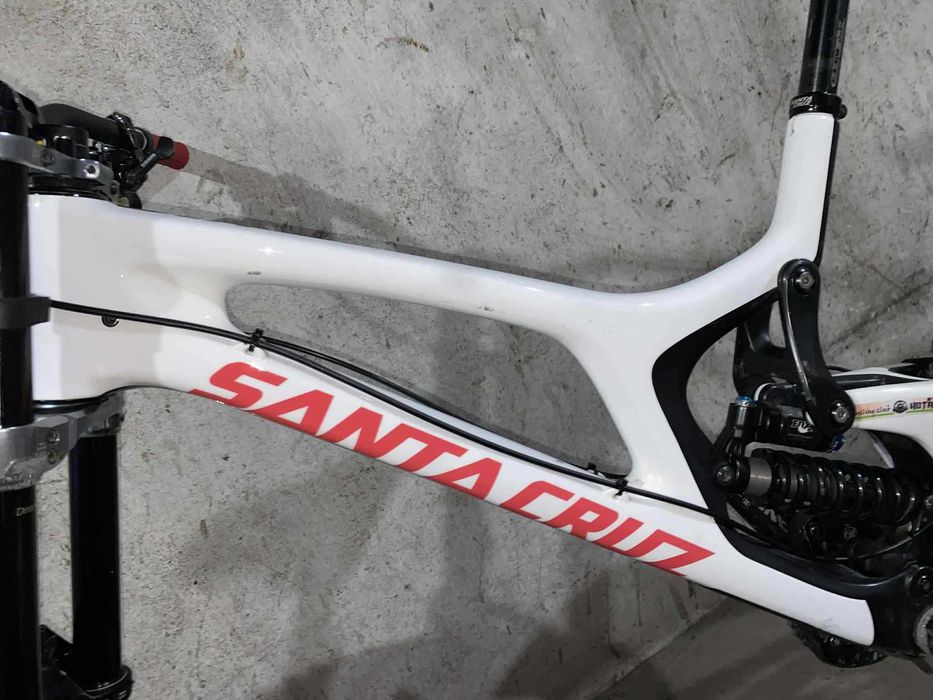 Рамка Santa Cruz V10