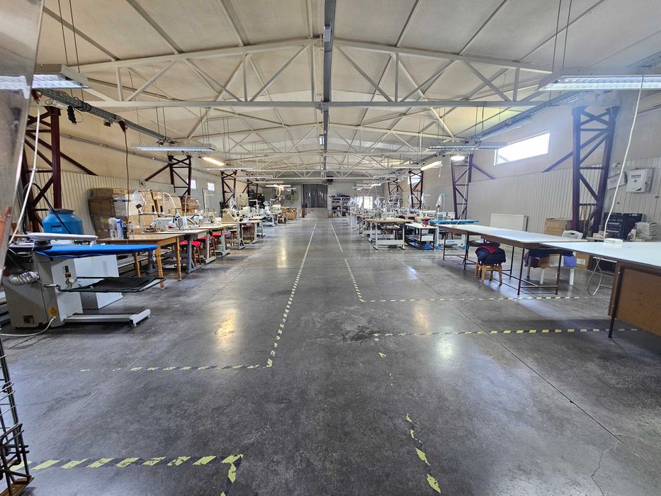 Ofer spre inchiriere sau vanzare spatiu industial modern.