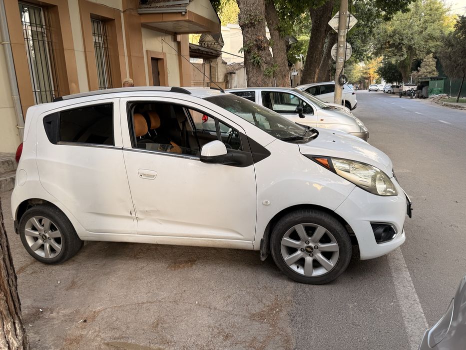 Chevrolet spark 2015 MT arenda