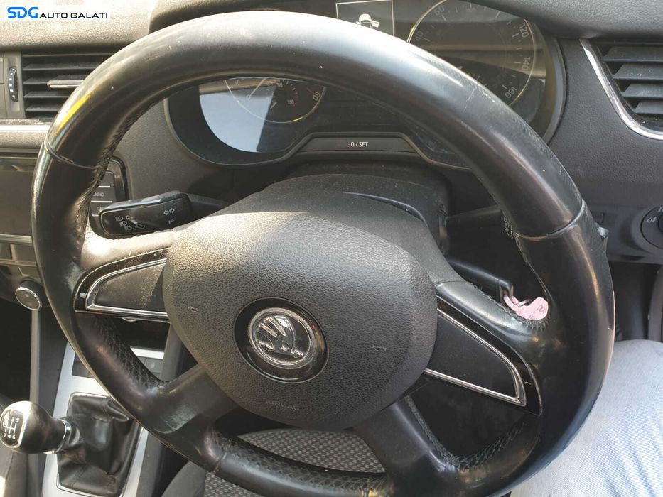 Volan Piele 4 Spite Fara Airbag Skoda Octavia 3 2013 - 2017Cod 5E0064241 [C7973]