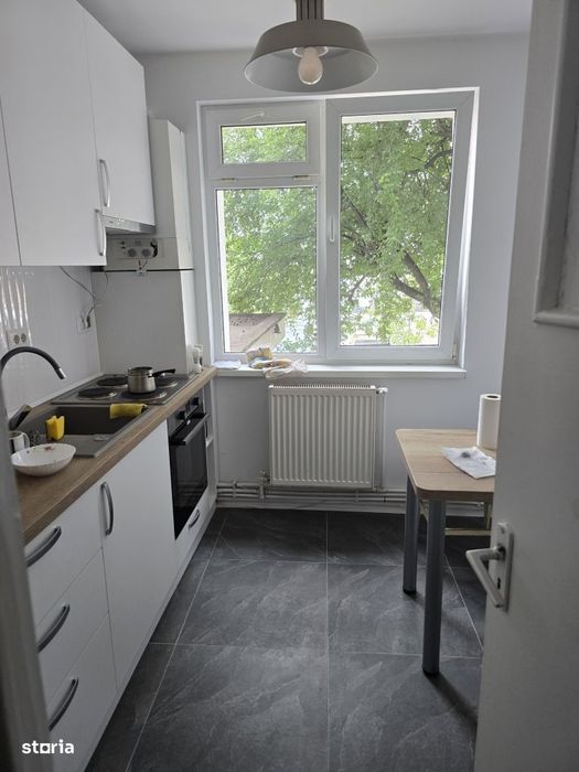 Apartament cu 2 camere de inchiriat – zona Școala nr. 3 - etaj 1