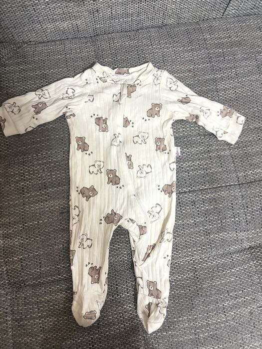 Продам костюмы для детей