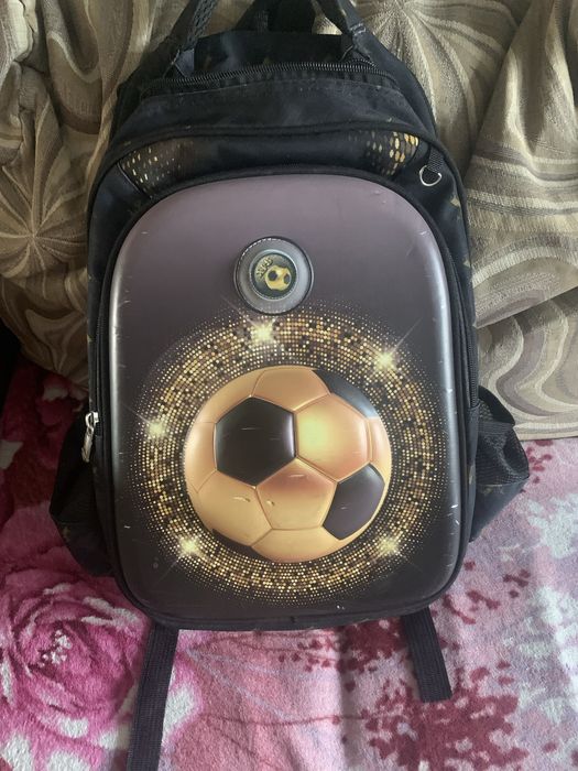 Продам школьный рюкзак