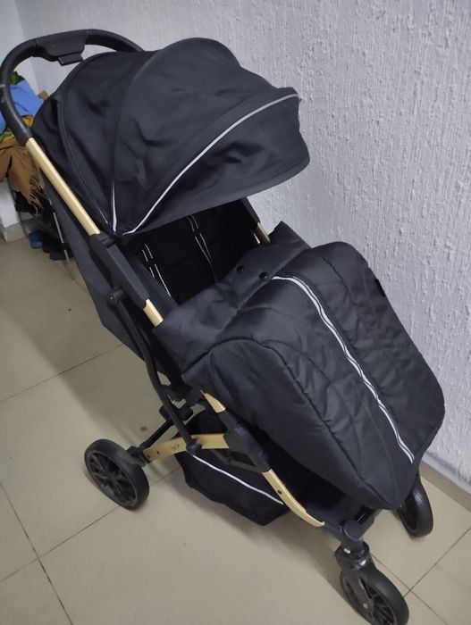 Продам коляску для ребенка