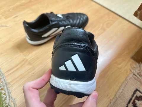 Ghete fotbal teren sintetic adidas gloro marimea 44 folosite de 4 ori