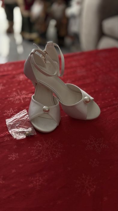 Sandale albe - mireasă