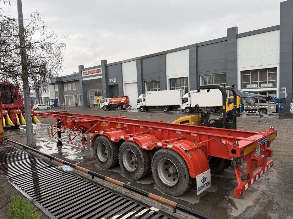 Контейнеровоз.