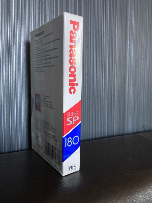 Panasonic NV-E180SP VHS  + FUJI 8mm P5-60 VIDEO