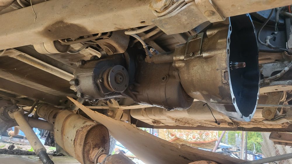 Уаз на разбор кпп мосты