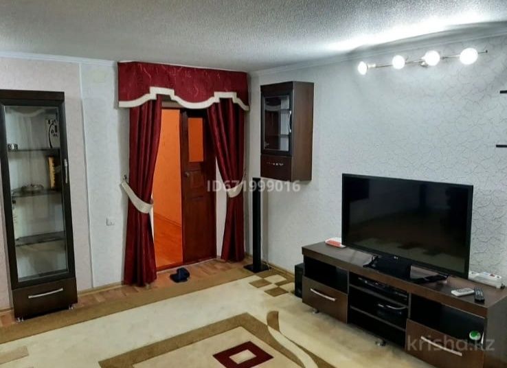 Продается дом 7 комнат. 220 м2. 9 сот.