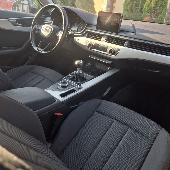 Vand Audi A4 Moka Brown