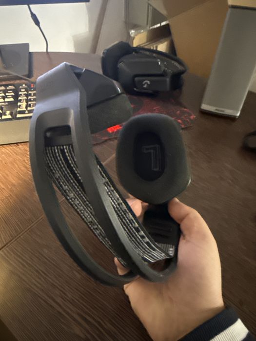 Casti Gaming wireless Logitech G733 ultrausoare Lightsync Rgb