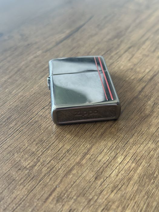 Стальная зажигалка Zippo