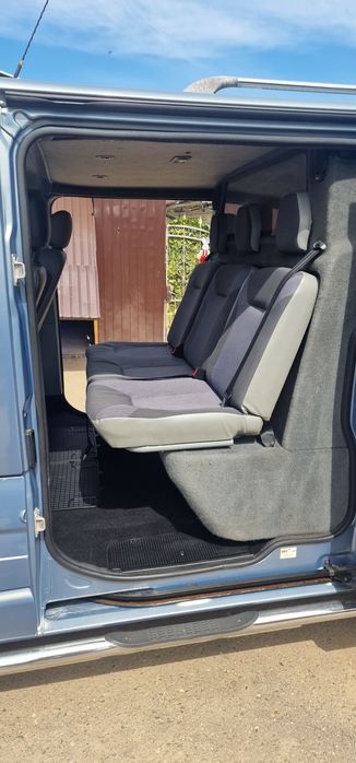 Opel vivaro mixt long