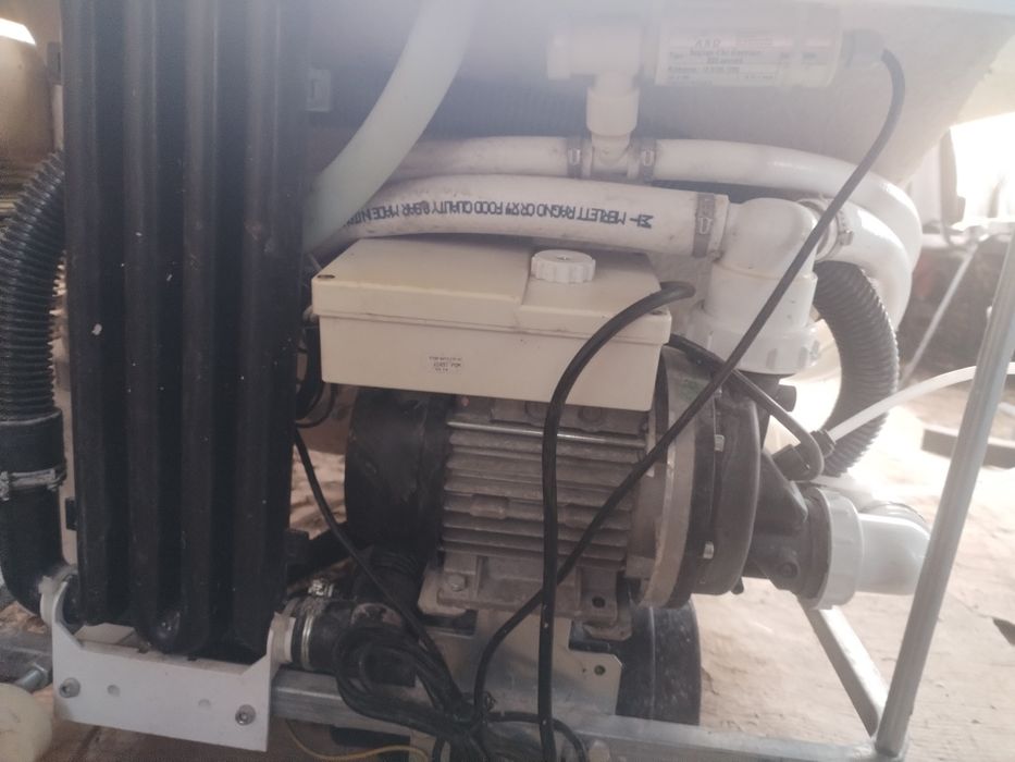 Италианска хидромасажна вана (Джакузи) – КАТО НОВА!
Продавам висок кла