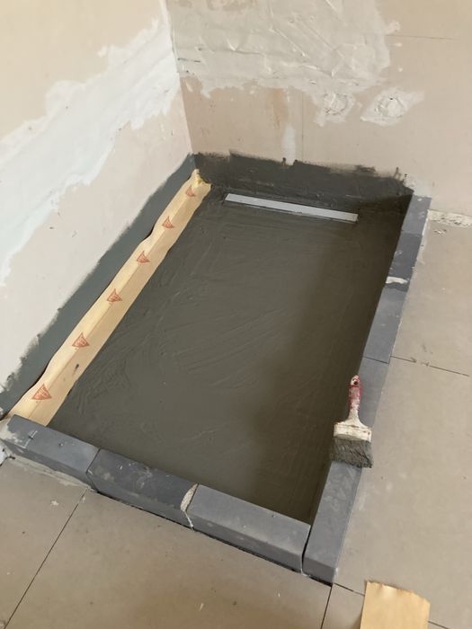 Casa la cheie sau la rosu