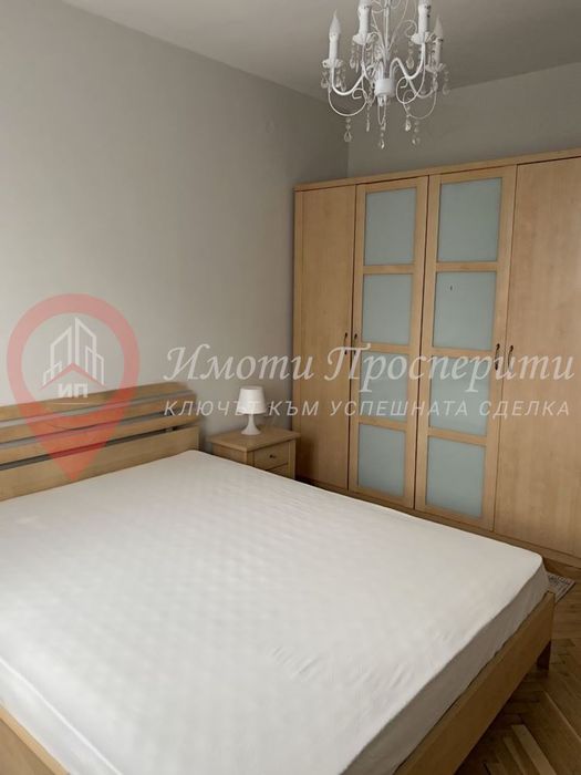 3-стаен в София-Иван Вазов площ 90 цена 1000