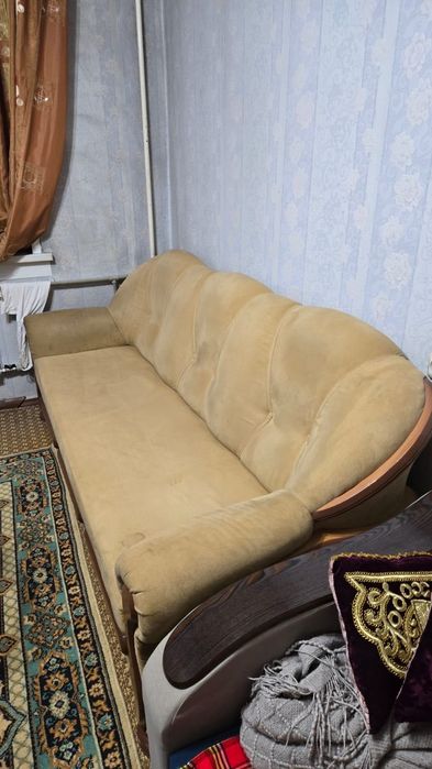 Диван и 2 кресла продам