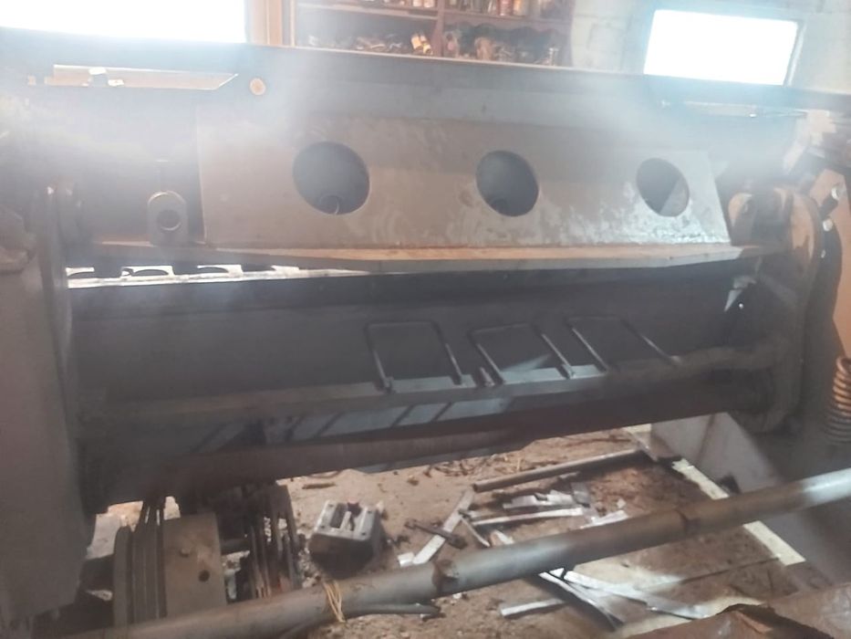 Продам гильотину НГ3316