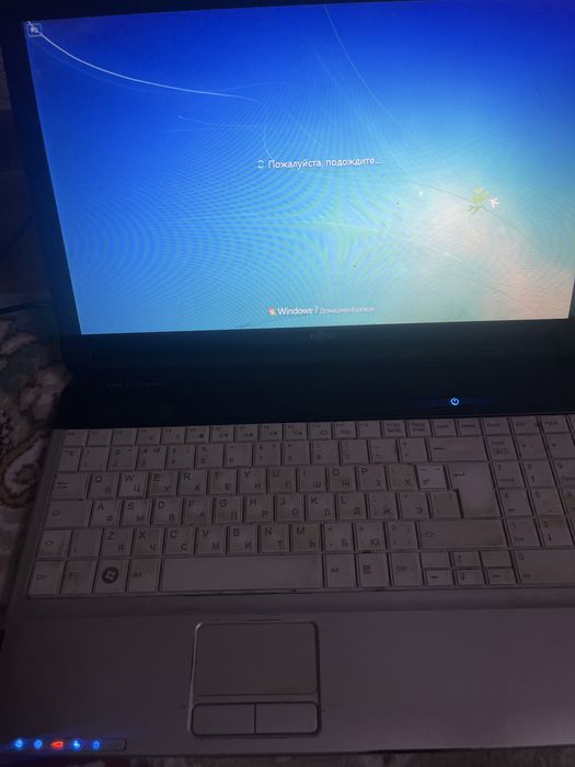 Нотбук FUJITSU..