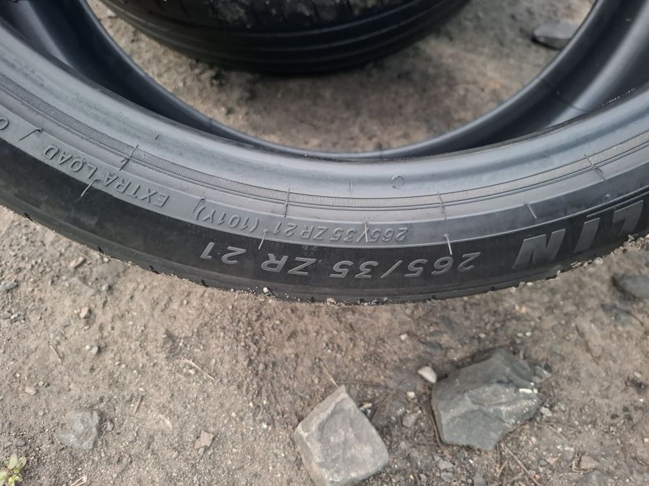 Vand 1 sau 2 anvelope 265 35 21 michelin bune de vara dot 2024