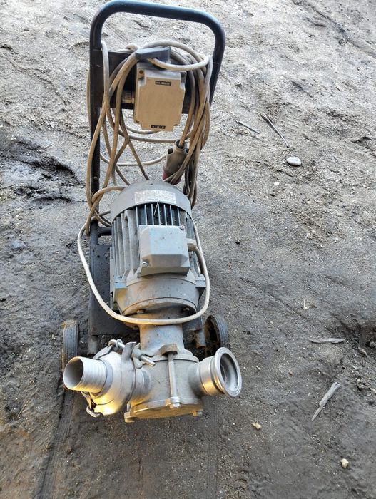 Motopompa electrică