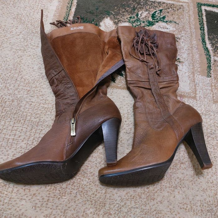 Продаются женские демисезонные сапоги