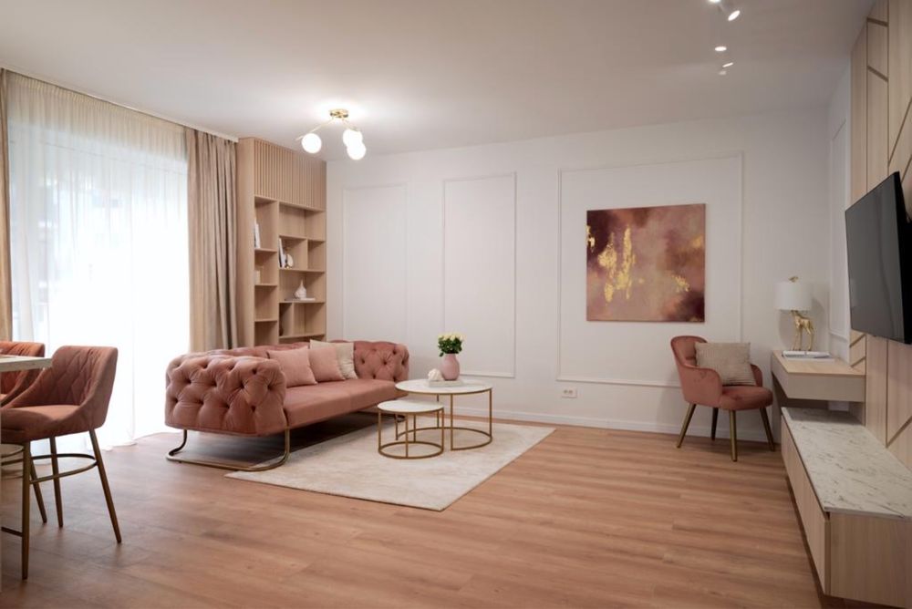 PROPRIETAR inchirierez un apartament de lux cu 2 camere