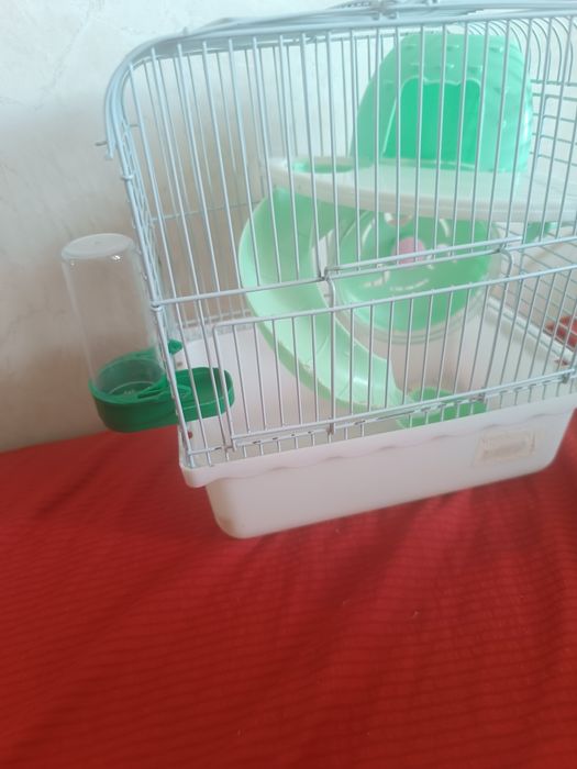 Продам клетку для хомяков