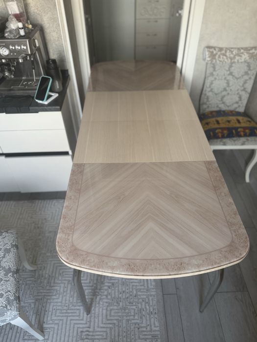 Продам кухонный стол